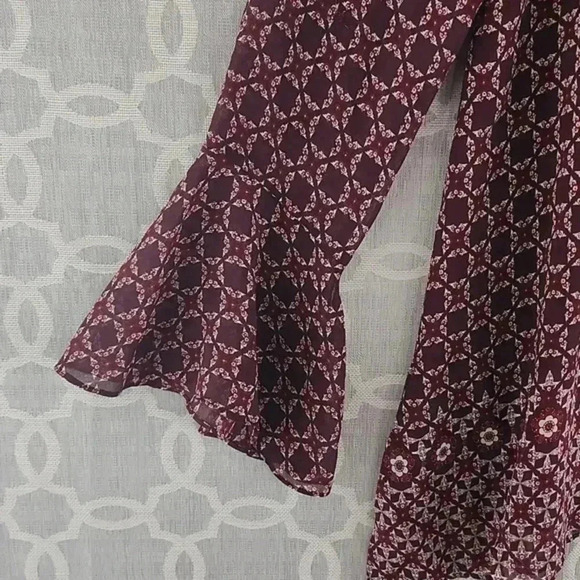 Max Studio Crew Neck‎ Bell Sleeve Geometric Print Chiffon S - Picture 5 of 10